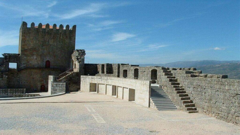Castelo de Belmonte Arquitetura Medieval Portugal