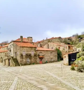 Sortelha: onde o tempo parece ter parado entre o granito e o silêncio das Aldeias Históricas.